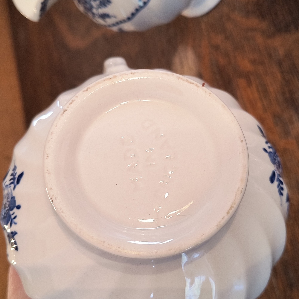 Johnson Bros Ironstone 4 Piece Set - Picture 6 of 16